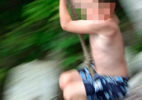 Elevii, lăsați de izbelişte în tabere