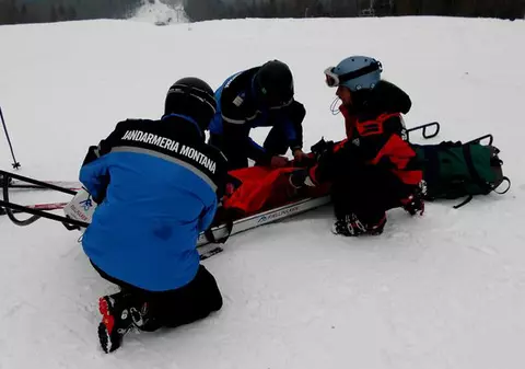Jandarmii montani salvează turiștii pe pârtii