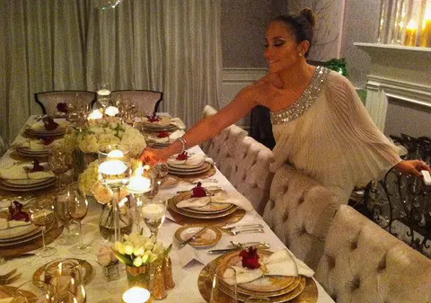 Jennifer Lopez se dă gospodină. Tu ce crezi, o prinde?