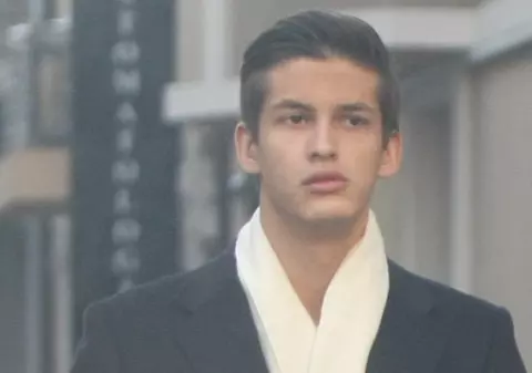 ASEMĂNARE IZBITOARE! Cât de bine seamănă Mihnea, cu tatăl Adrian Năstase | FOTO