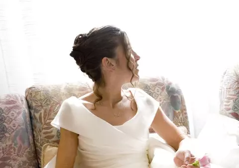 REACȚIA INCREDIBILĂ a unei SOȚII MINORE din noaptea NUNȚII cu un bărbat de 90 de ani 