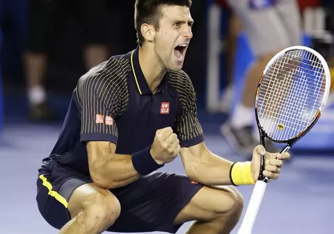 Novak Djokovic câştigă pentru a treia oară consecutiv AUSTRALIAN OPEN şi stabileşte un nou record!