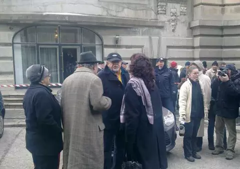 Sebastian Papaiani, despre sicriul lui Sergiu Nicolaescu: "Nu înţeleg de ce sicriul nu e descoperit pentru că..."