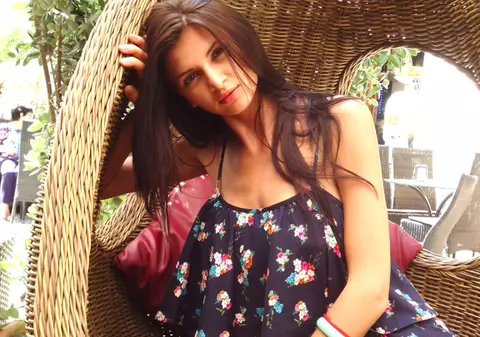 EXCLUSIV/ Mai are puțin și o acoperă cu aur! Ramona Gabor ține la secret un bărbat putred de bogat care investește în ea zilnic!