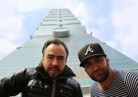 Smiley și Bobby Păunescu, CĂLĂTORIE MISTERIOASĂ în Taiwan! Cine este VEDETA care-i vrea înapoi în România!