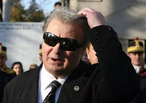Corneliu Vadim Tudor: "Sergiu Nicolaescu avea cancer la colon. Am o copie după buletinul medical al regizorului"