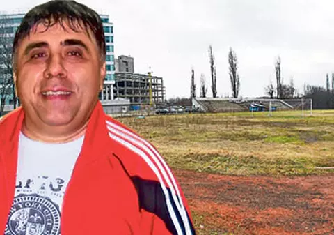 Brigitte Sfăt, acuzată că face parcare dintr-o bază sportivă!