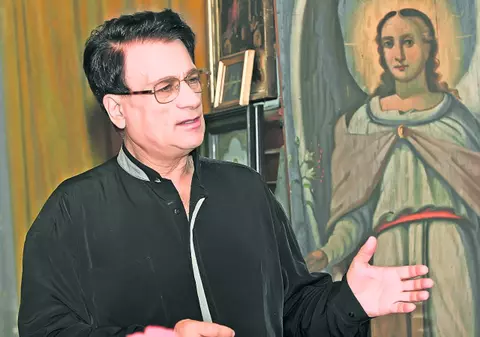 Casa lui Dolănescu, scoasă la licitaţie