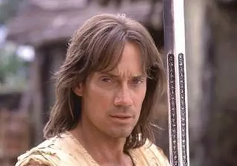 Ţi-l mai aminteşti pe chipeşul Hercule? Vezi cum arată ACUM, la 54 de ani, după 3 ATACURI CEREBRALE! FOTO