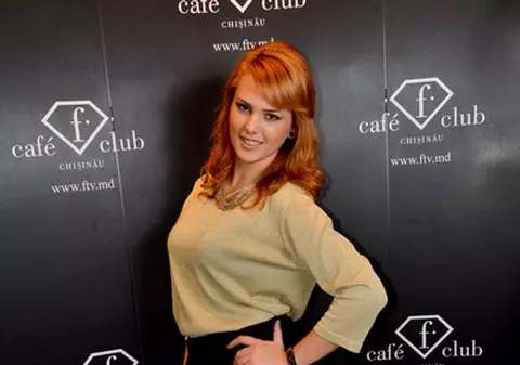 200 de fete s-au călcat în picioare pentru a apărea în videoclipul lui Mazăre | FOTO