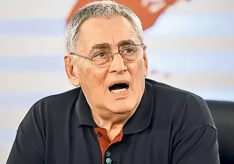 Nidia Moculescu: "Tata e tare dacă la 75 de ani are o gagică mişto ca Alexandra Velniciuc"