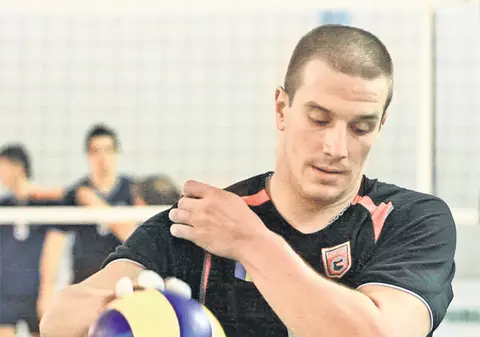 Voleibalistul Cristi Chiţigoi: "În ţară riscam să mor de foame"