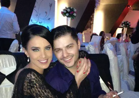 Adelina Pestriţu îşi reamenajează cuibuşorul de nebunii: “Îmi place să fac o atmosferă romantică în casă”