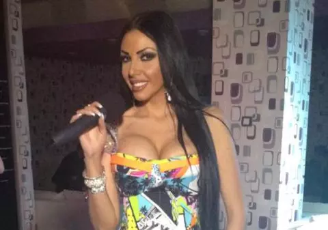 Andreea Podărescu se mândreşte cu un NOU BUST, dar problemele nu au ocolit-o: "După operaţie AM LEŞINAT"