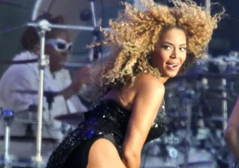 Beyonce pleacă 4 luni într-un turneu mondial 