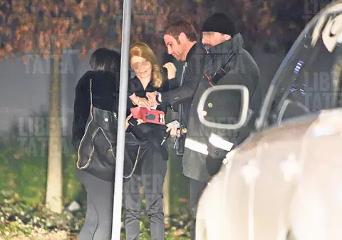 Cătălin Botezatu a mituit un paznic pentru a parca pe locul handicapaţilor | FOTO EXCLUSIV