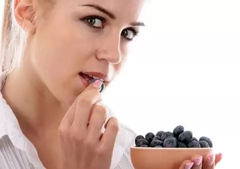 Top 10 alimente pentru sănătatea și frumusețea tenului, părului și unghiilor