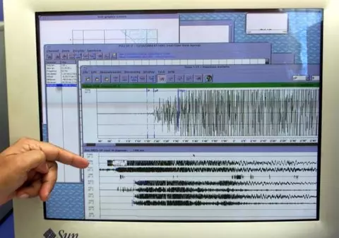 NOU CUTREMUR în România cu magnitudinea de 4 grade! Este al treilea în mai puţin de 24 de ore!