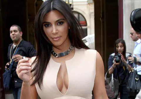 CULMEA INSPIRAŢIEI... SAU NU. Uite ce NUME CIUDAT va avea fetiţa lui Kim Kardashian