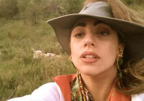 LADY GAGA, dusă de URGENȚĂ la SPITAL! ”Trebuie operată cât mai repede”