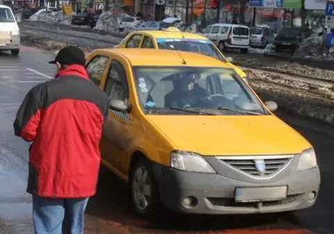 Oprescu vrea să scape de taximetriștii din Ilfov care operează permanent în București 