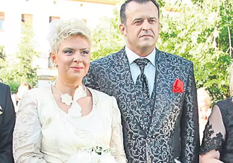 Teo Trandafir: "Au fost momente grele după divorţ, dar am supravieţuit. Mi-am păstrat graţia şi demnitatea"