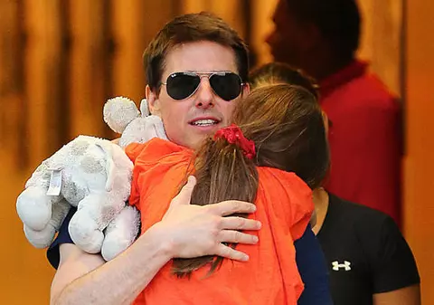 Tom Cruise îi cumpără fiicei sale o bucată dintr-o insulă