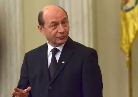 Băsescu a promulgat BUGETUL pe 2013!