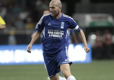 Zidane va antrena la Real Madrid