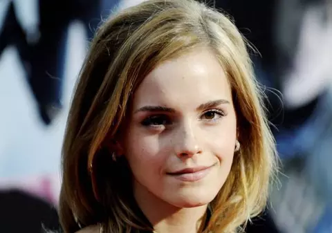 Emma Watson, în rolul Cenuşăresei 