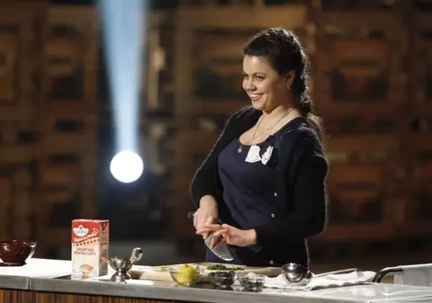 O CIORBĂ perfectă PENTRU MAHMUREALĂ! Iată REŢETA cu care i-a impresionat o moldoveancă pe juraţii de la MasterChef! 