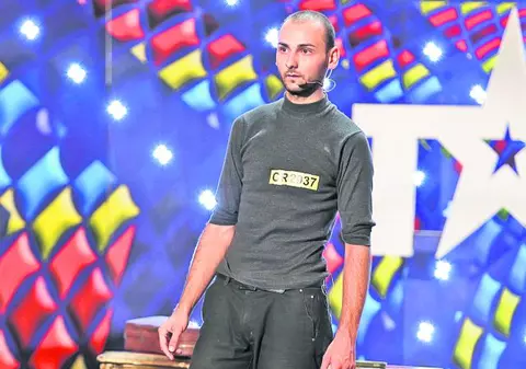 Iluzionistul Alexandru Marcu, de la «Românii au talent», bătut măr de un interlop