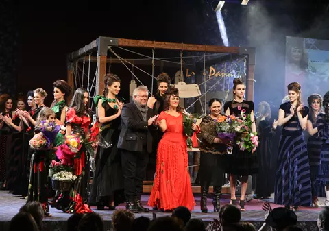 Liza Panait şi-a lansat colecţiile  “Tarabostes” şi “Nomad” I FOTO