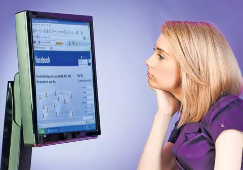 Vrei să te angajezi? Vezi ce scrii pe Facebook!