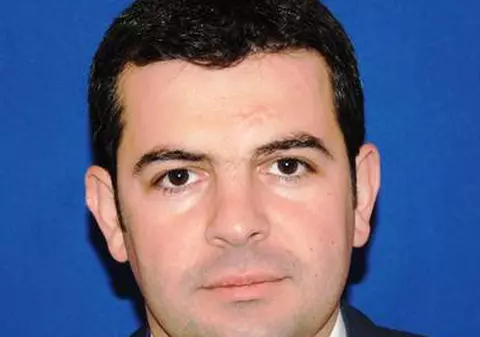 Politiştii au prins doi suspecţi în cazul spargerii biroului parlamentar al lui Daniel Constantin