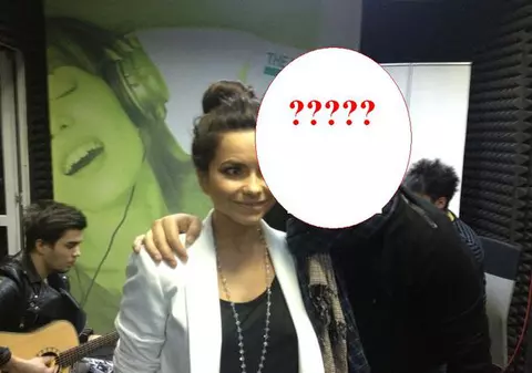 Somnoroasa Inna, pupată de un bărbat celebru | FOTO