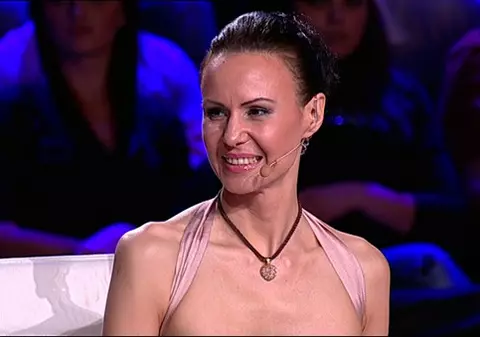 Monica Petrică, jurata de la România Danseazã, a purtat la preselecţii bijuterii de peste 80.000 de lei | FOTO