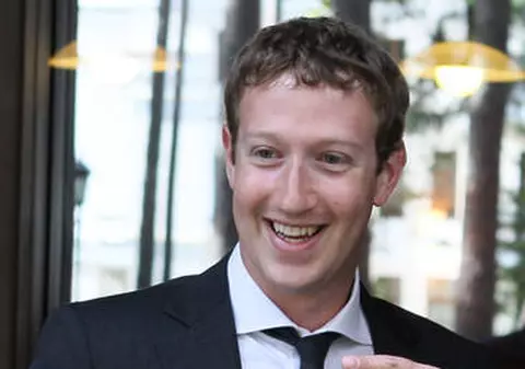 Mark Zuckerberg intră în politică