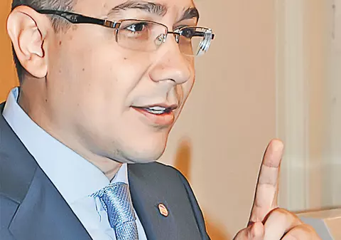 DESTĂINUIRI INEDITE! Victor Ponta a dormit două săptămâni în gara din Paris