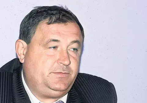 Primărie executată silit pentru... dulciuri şi pufuleţi!