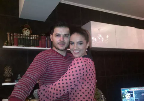 Fanii vor s-o împace pe Adelina Pestriţu cu fostul ei soţ: "Liviu Vârciu nu e uşă de biserică, dar iartă-l tu!"