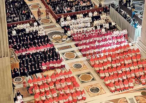 Ce se așteaptă de la noul Papă! Vezi PROVOCĂRILE pe care trebuie să le înfrunte succesorul lui Benedict al XVI-lea