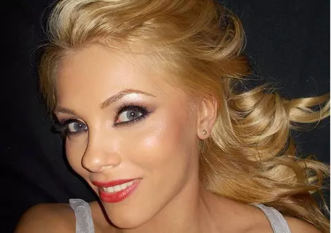 Andreea Ibacka rememorează: "I-am făcut cu mâna lui Papa Ioan Paul şi el mi-a răspuns"