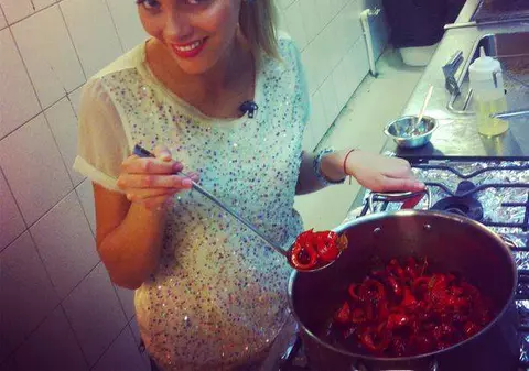 Andreea Ibacka, gospodină desăvârşită: "Asta-i viaţa de femeie măritată"