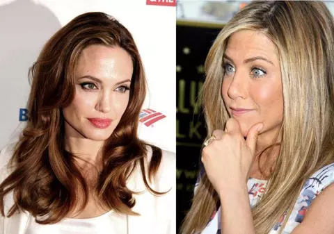 E RĂZBOI! Jennifer Aniston , SCOASĂ DIN MINȚI de Angelina! Vezi ce i-a făcut actuala soție a lui Brad Pitt!
