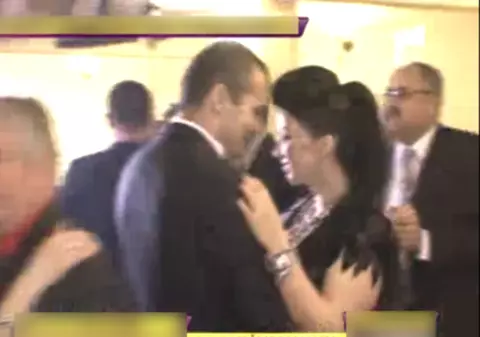 "Bahmu şi iubitul ei AU STAT CIOC ÎN CIOC toată seara. Ea parcă a întinerit." Vezi cine spune asta