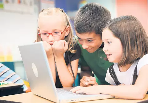 Finanțare de un milion de dolari pentru programul prin care părinții pot controla activitatea online a copiilor 