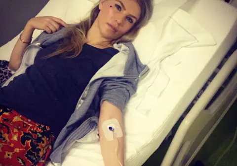 Corina, dusă de urgenţă LA SPITAL şi pusă pe PERFUZII! Uite ce a păţit 