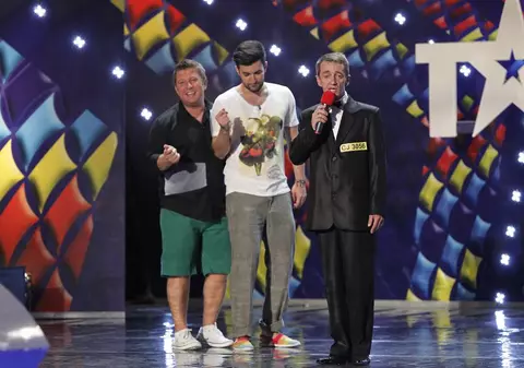 "Piesa asta este hit, Dan Spătaru n-a murit!" Iată INCREDIBILA ASEMĂNARE cu regretatul artist!