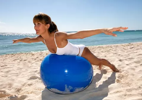 Dietă şi fitness: 4 sfaturi pentru un stretching eficient